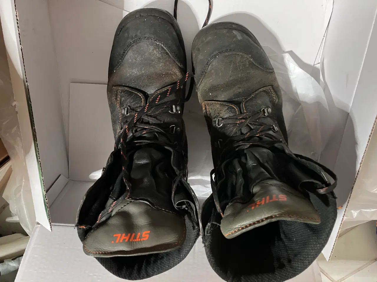 Billede 2 - STIHL Motorsavsstøvler str. 43