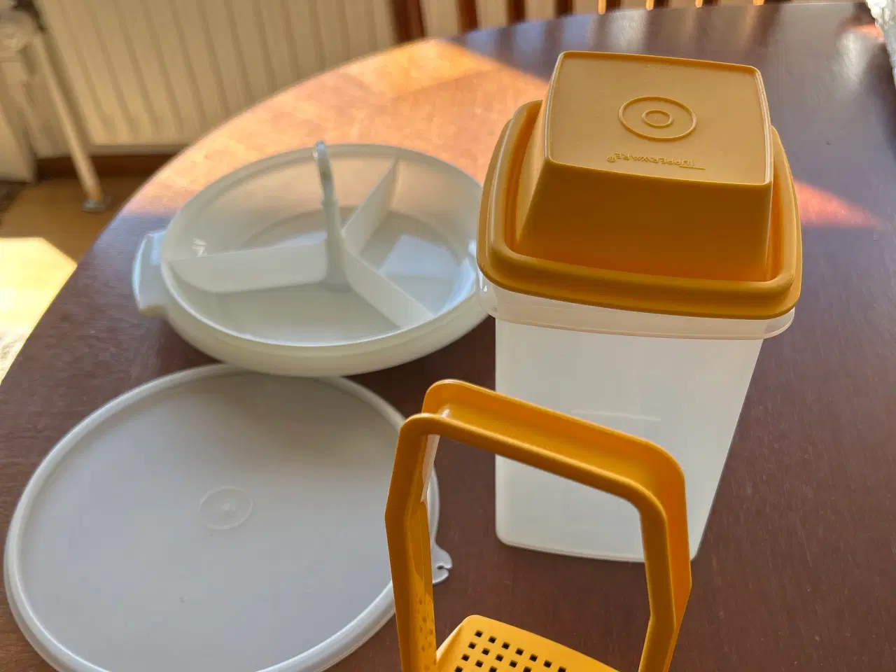 Billede 2 - Tupperware hejs op og cabere fad se billeder 