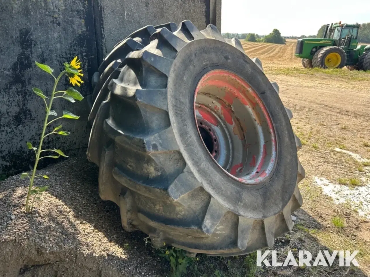 Billede 2 - Landbrugshjul 30.5LR32 2 styk