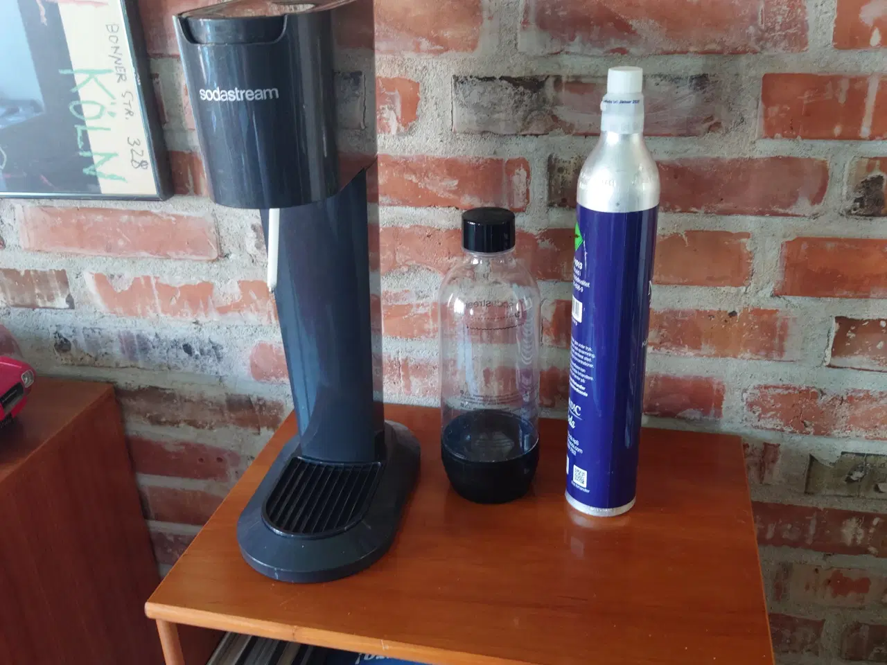 Billede 2 - Sodastream med en flaske og ny Co2 