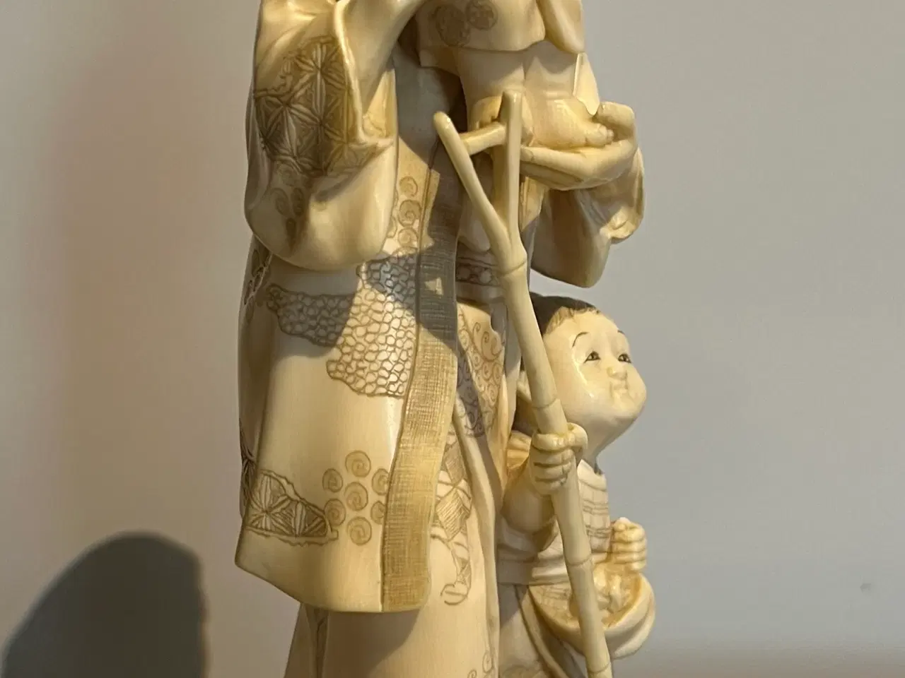 Billede 8 - flot Japanske elfenbensfigur 