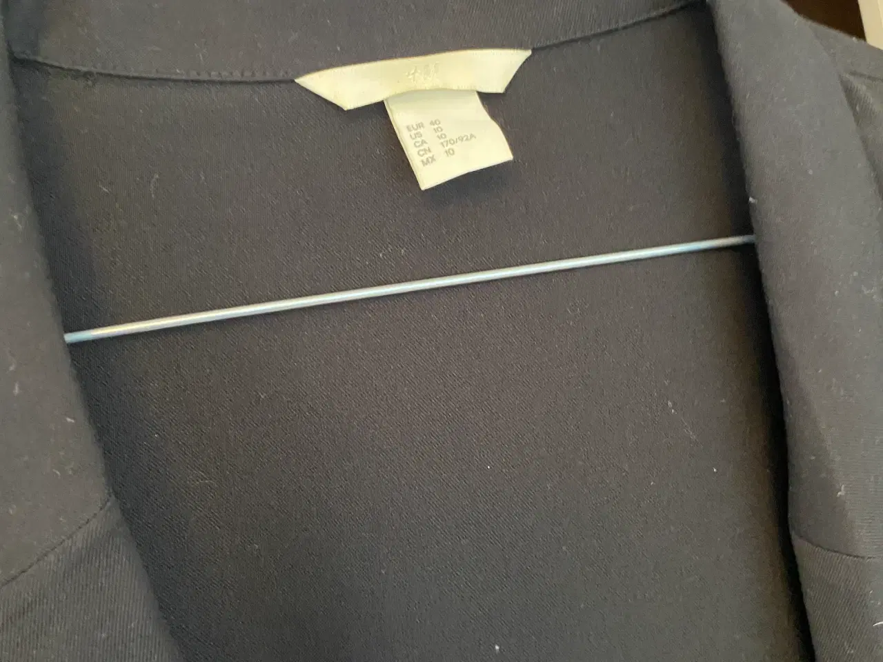 Billede 2 - Blazer i sort 