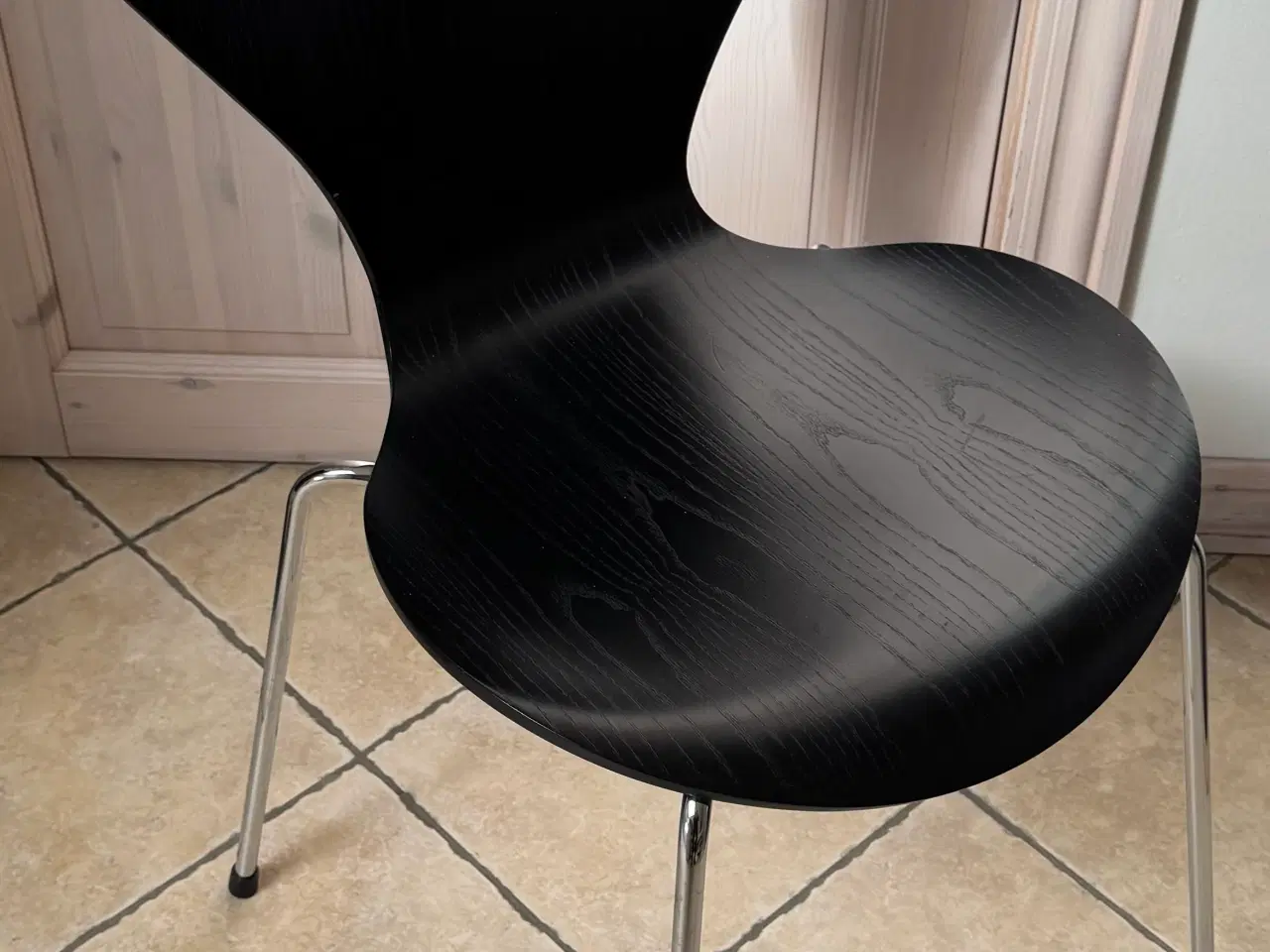 Billede 4 - Ovalt super elipsebord med 7’er stole