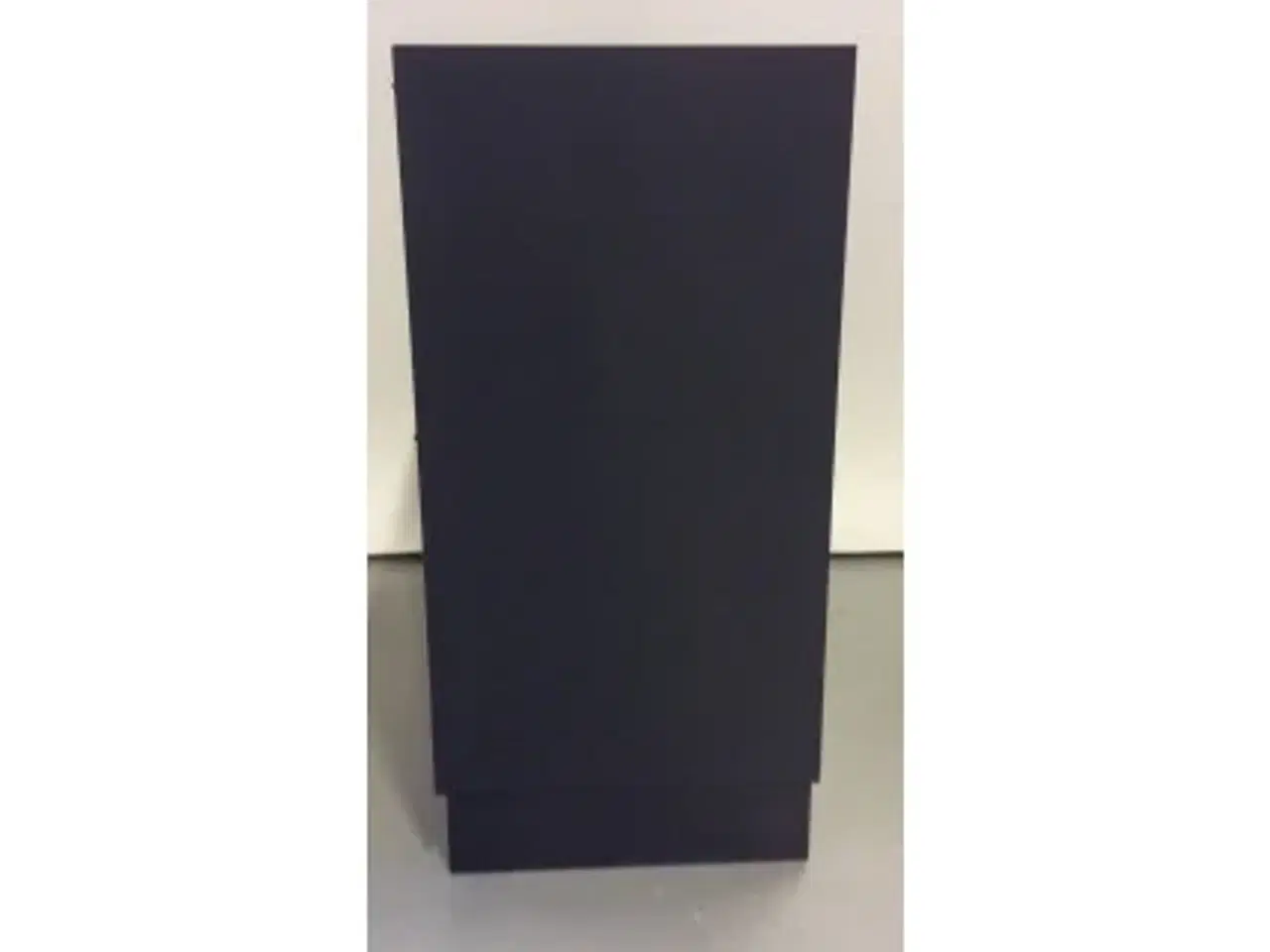 Billede 5 - Skuffemøbel med fire skuffe, sorte håndtag 82,5 cm