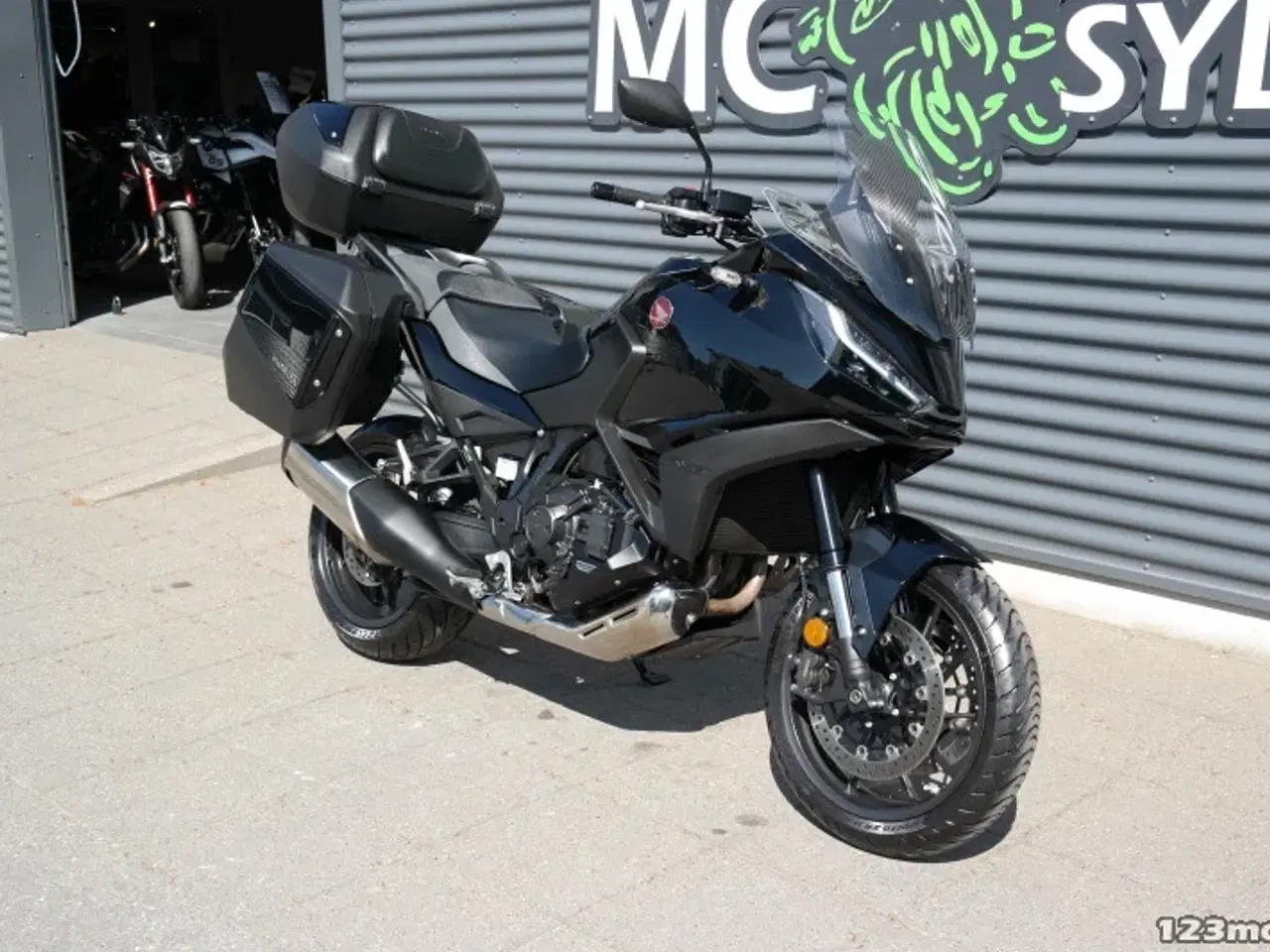 Billede 2 - Honda NT 1100 D MC-SYD       BYTTER GERNE