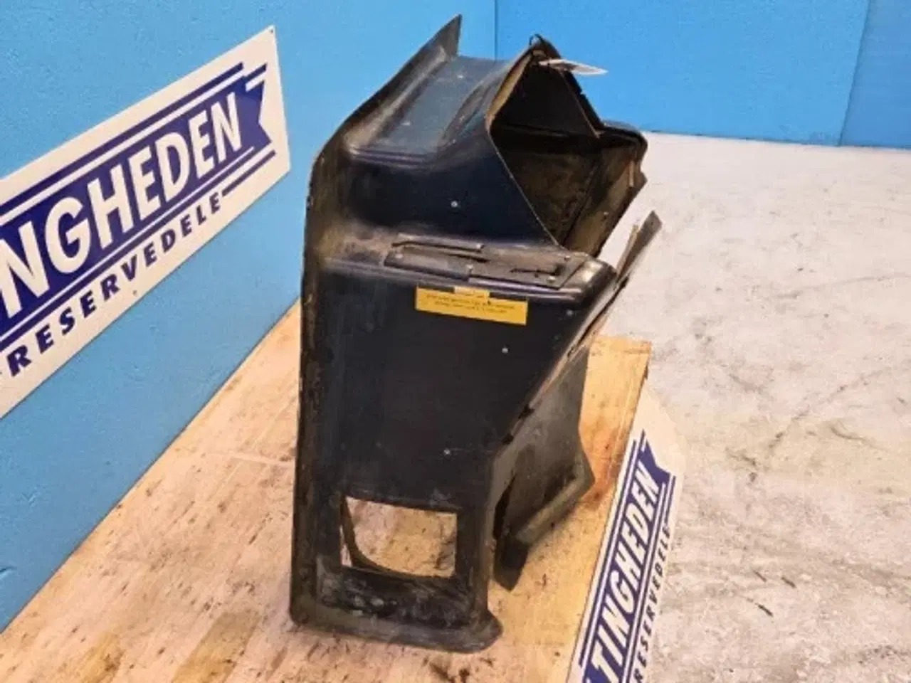 Billede 13 - Case 844S Dæksel 3221826R91