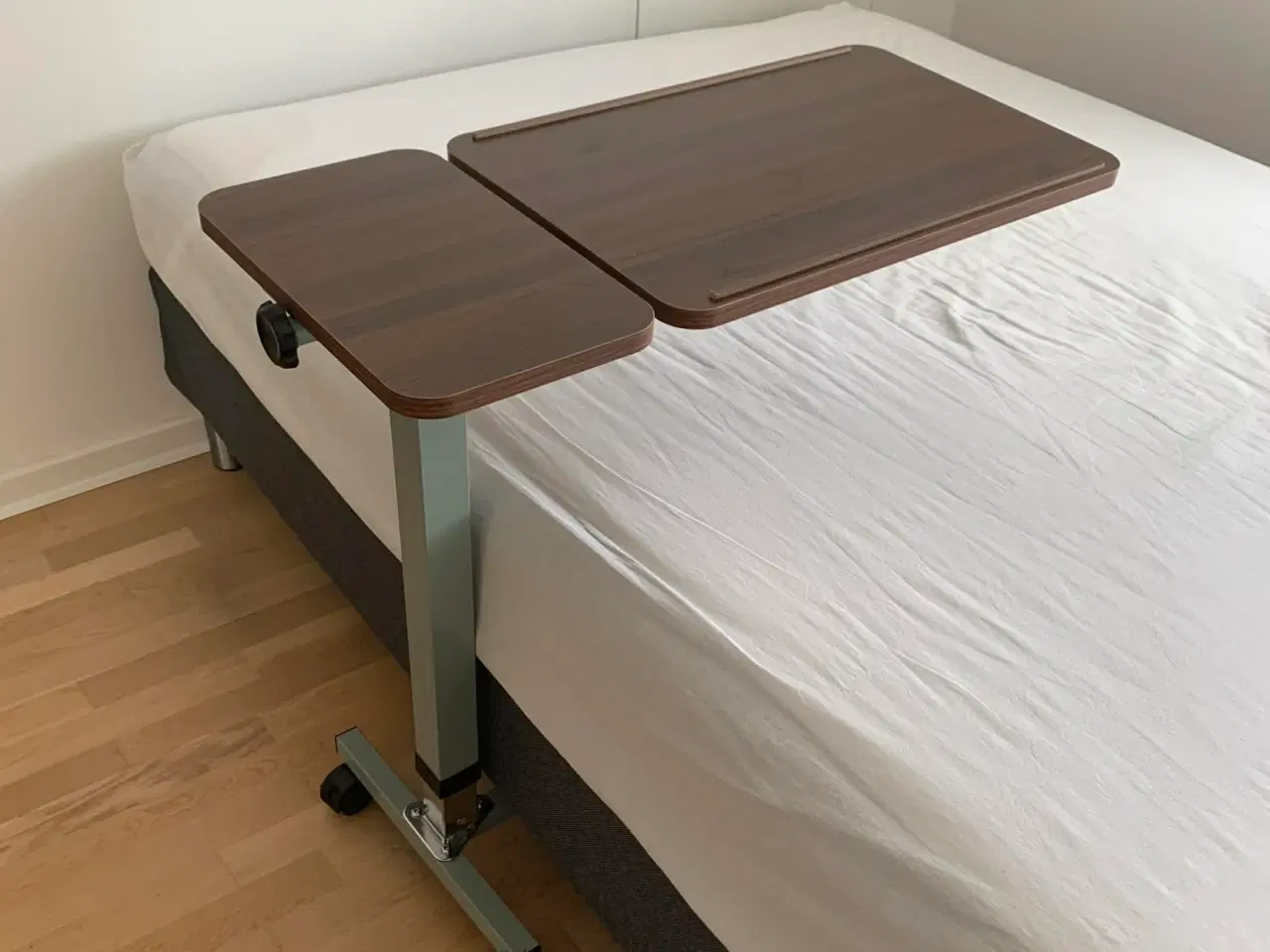 Billede 4 - Senge/syge/arbejdsbord med hæve-og vippefunktion