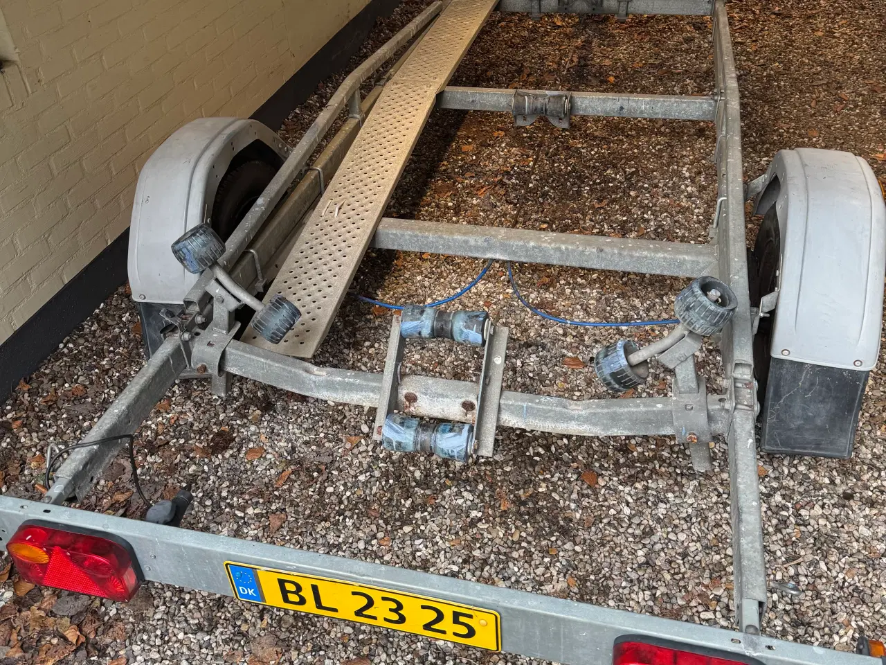 Billede 2 - Bådtrailer 1300kg udlejning