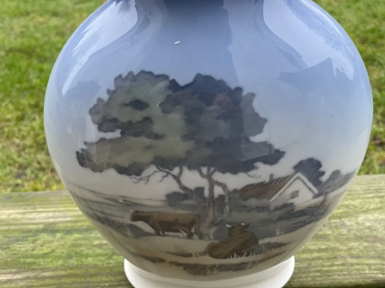 Billede 2 - Vase Royal Copenhagen med Landskabsmotiv.