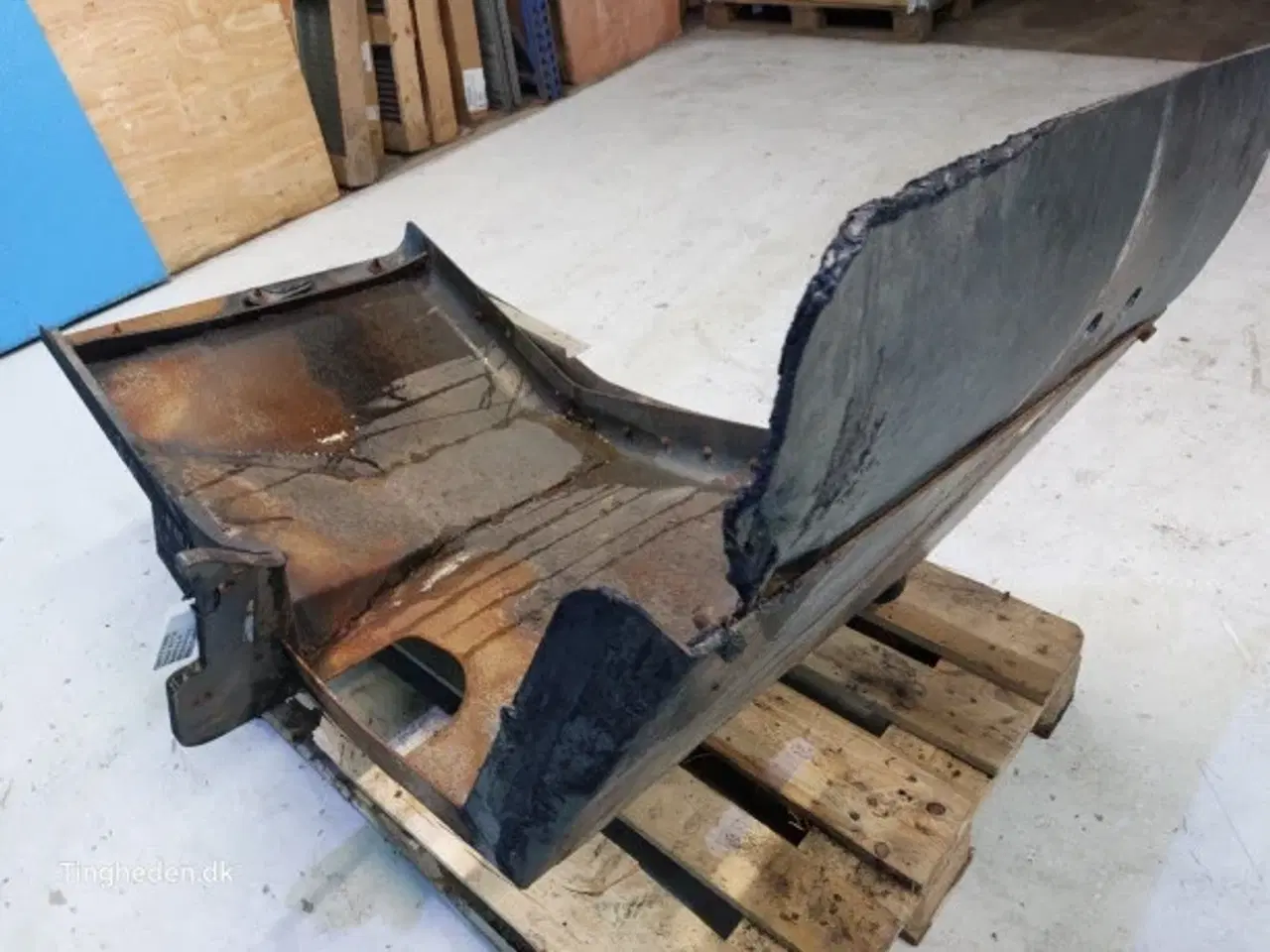 Billede 2 - Case 821E Hjulskærm R.  87569007