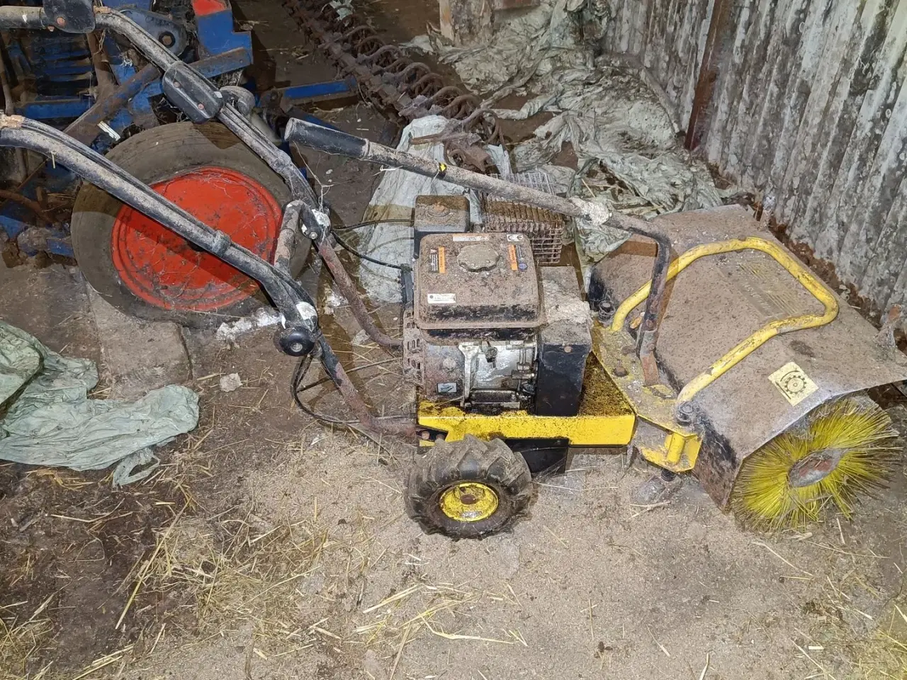 Billede 1 - Handy Sweep fejemaskine walk-behind (TEXAS)