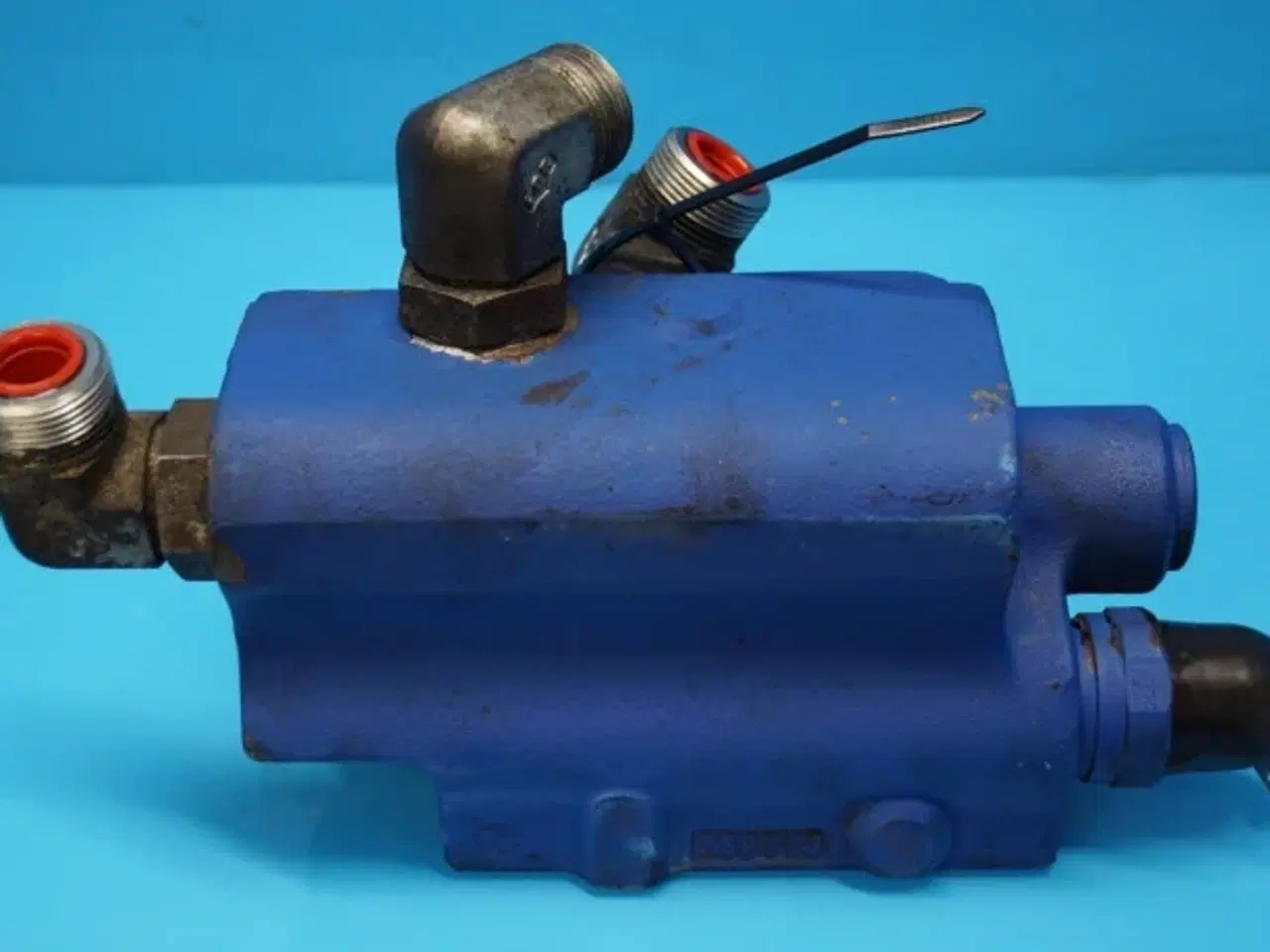 Billede 10 - Case 621D Hydraulikventil 87440148