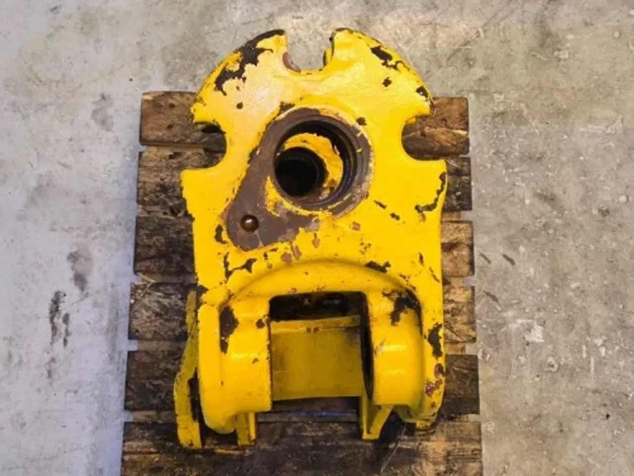 Billede 6 - New Holland LB115B Beslag 85803623