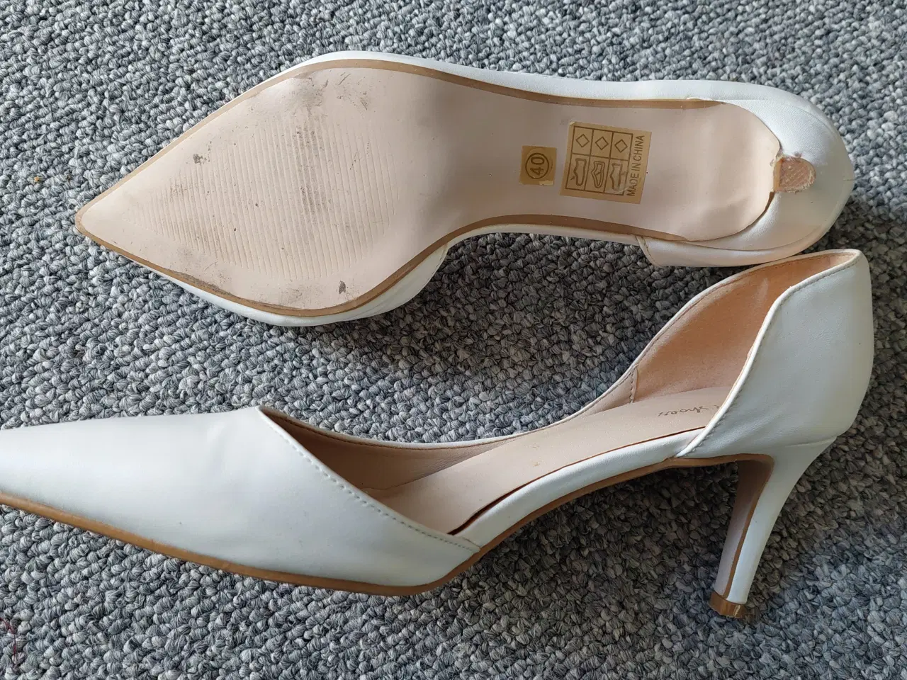 Billede 9 - hvid farve sko, str. 38