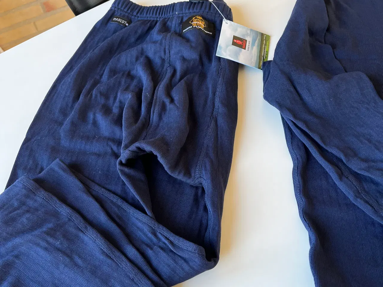 Billede 4 - Termoundertrøje Størrelse L