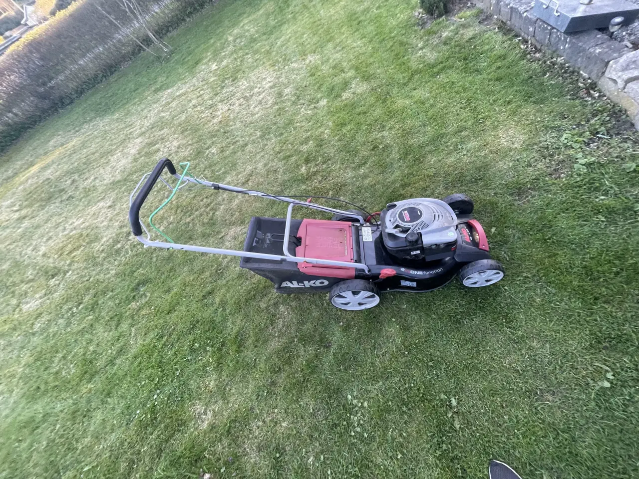 Billede 5 -  plæneklipper, virkelig som ny. Briggs & Stratton 