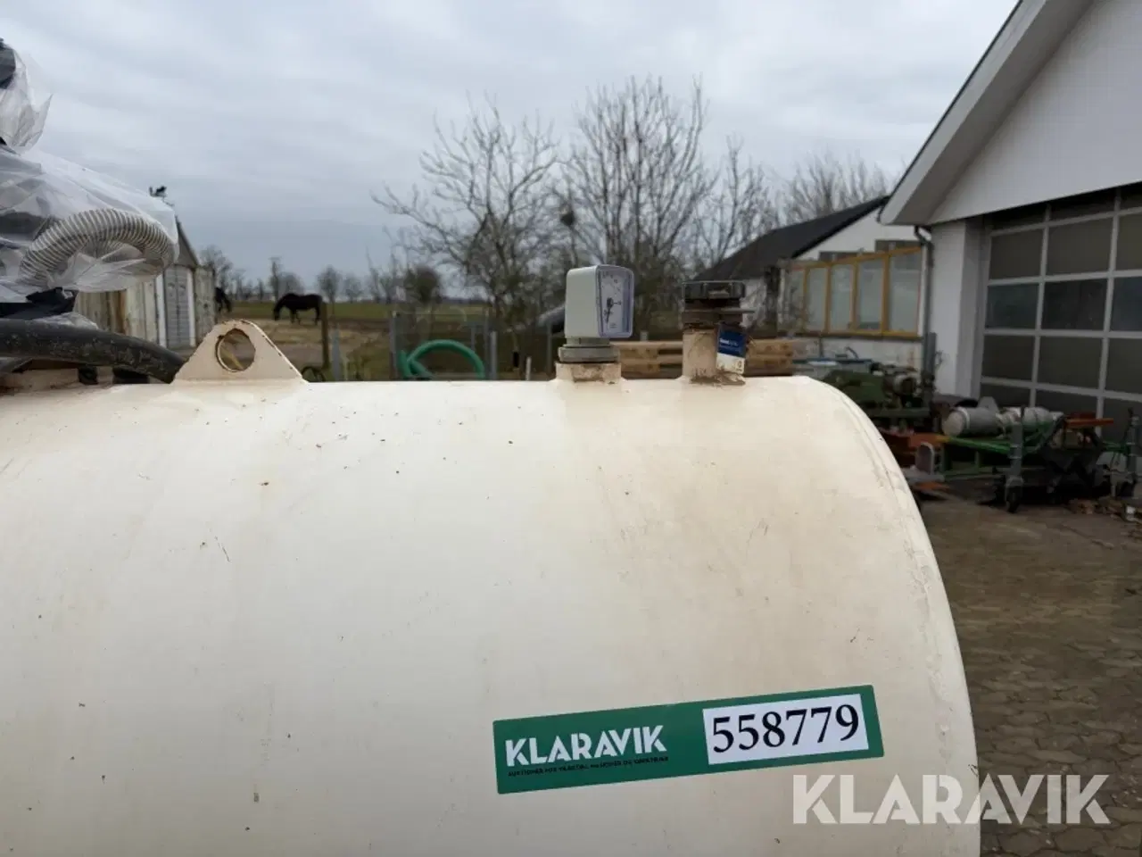 Billede 7 - Olietank 1200L 1 styk