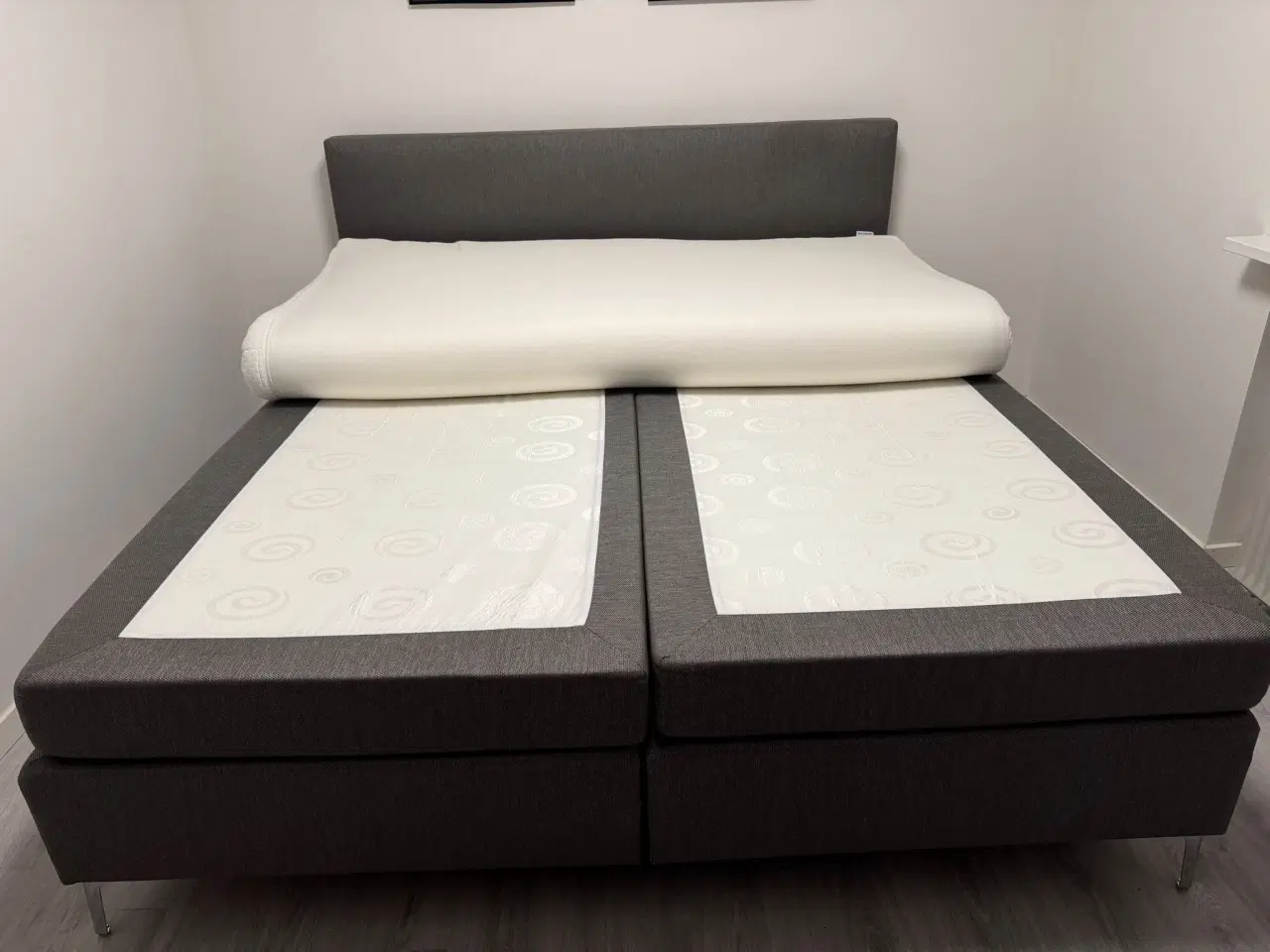 Billede 1 - hele seng ny stand til salg 