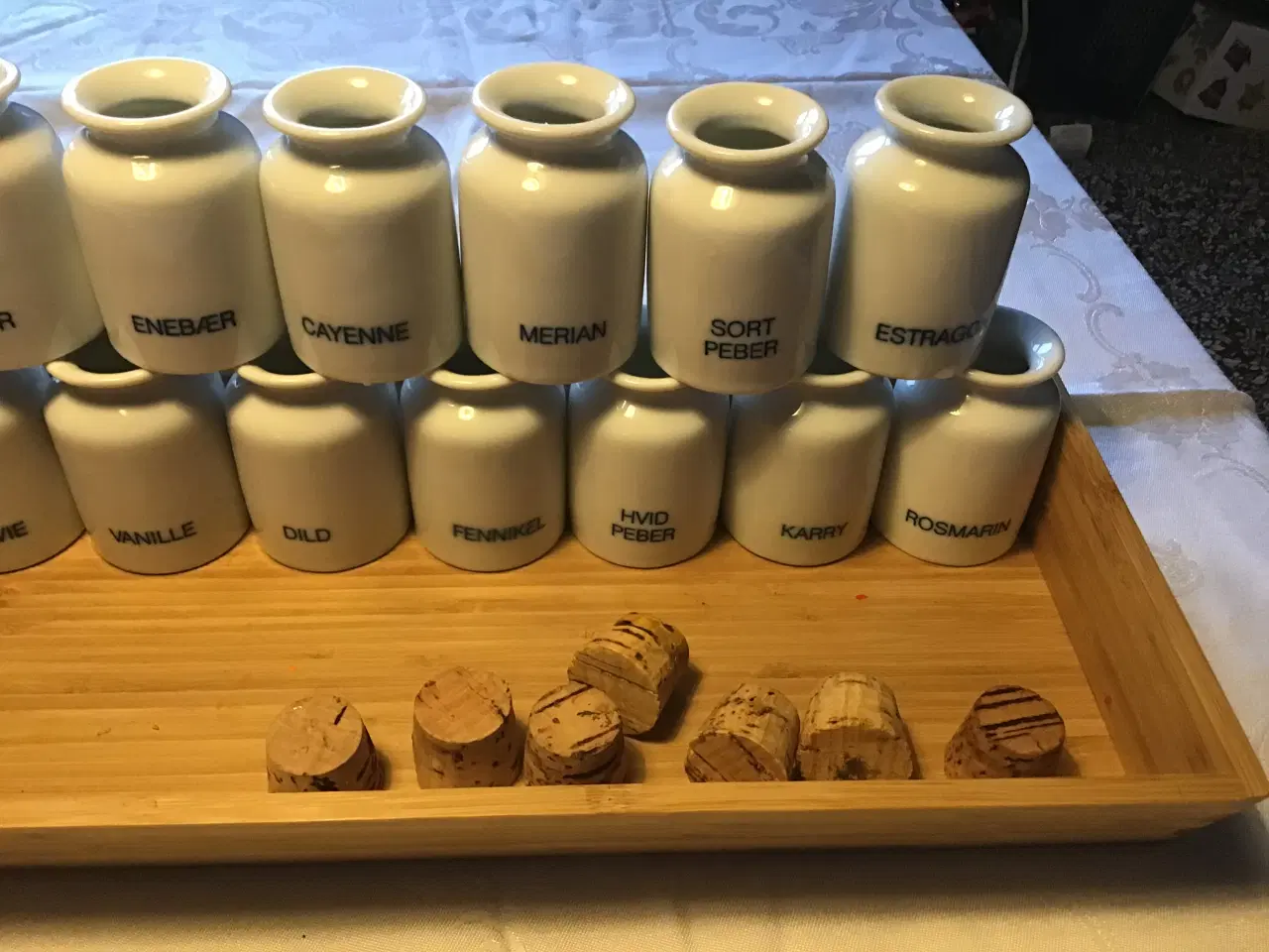 Billede 4 - 18 stk. EvanTrio Krydderkrukker.