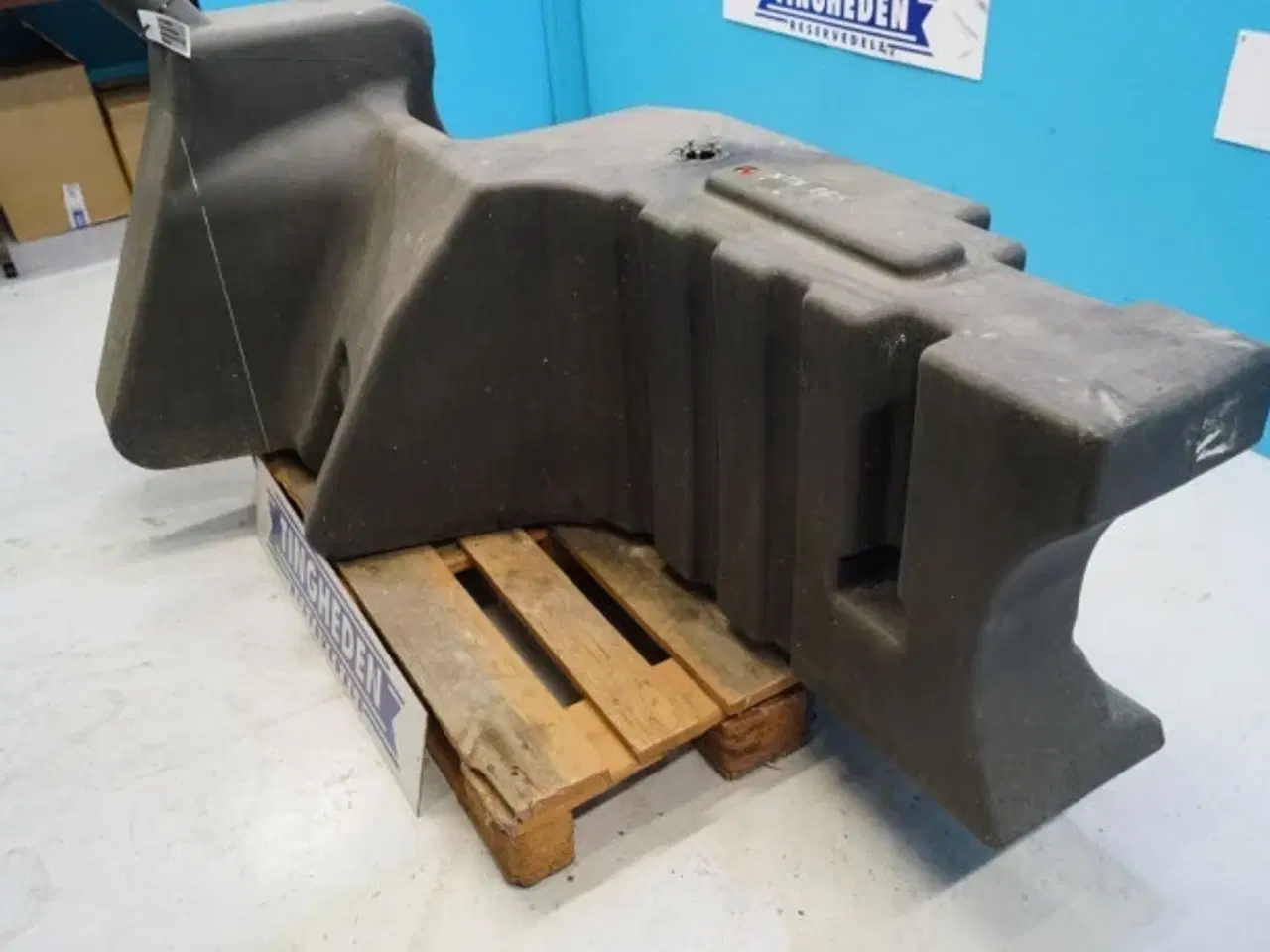 Billede 8 - McCormick XTX 165 Dieseltank