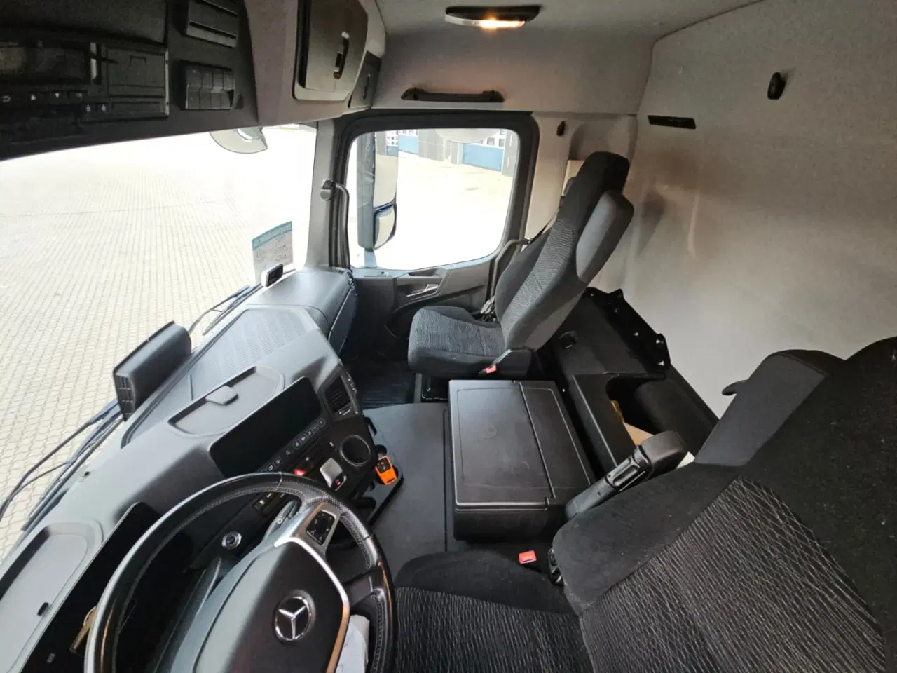 Billede 5 - Mercedes Actros 1845, Fast lad