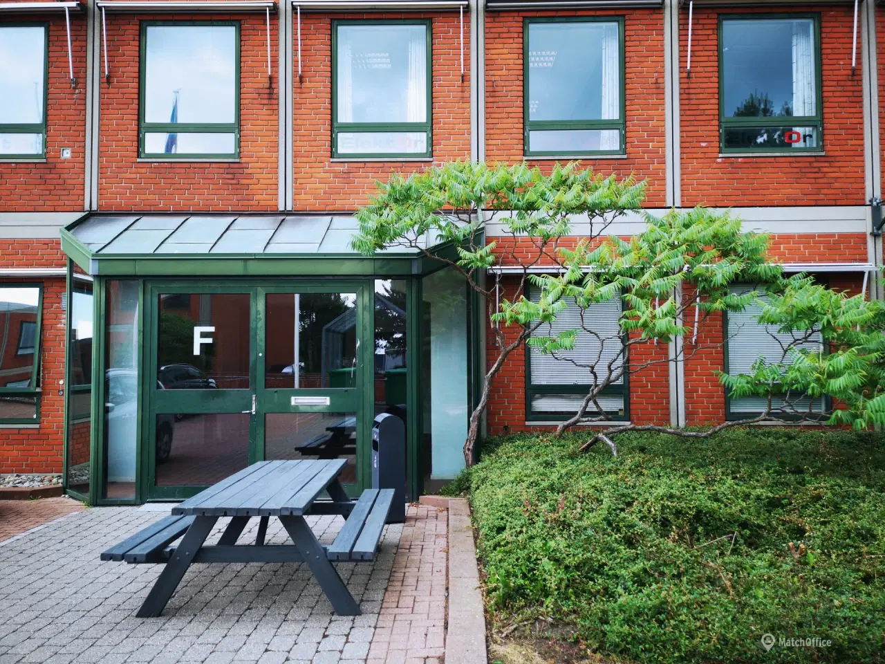 Billede 2 - Kontor og showroom med egen indgang