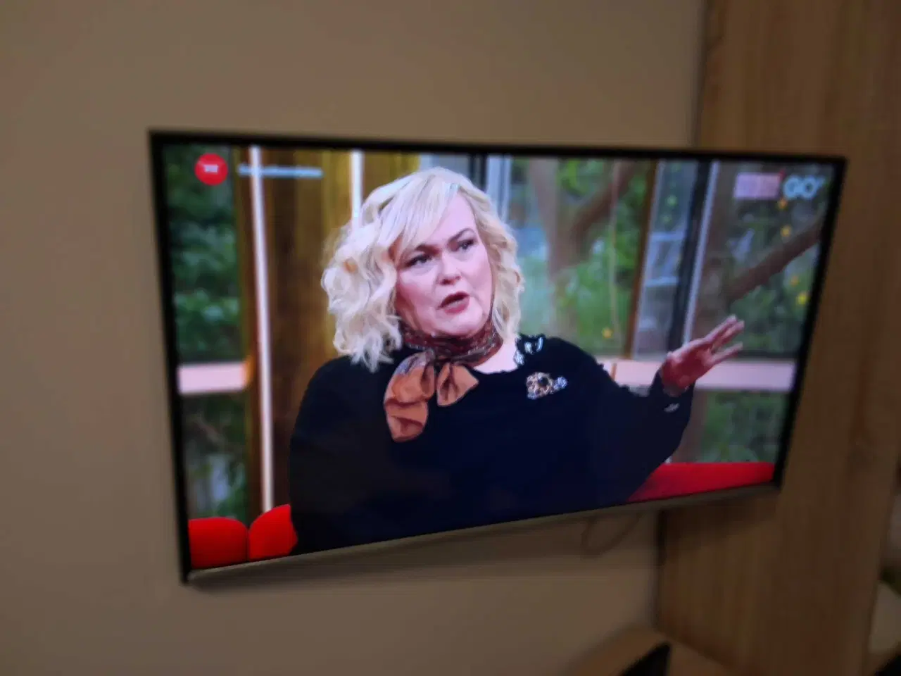 Billede 1 - 32" Samsung TV med vægbeslag