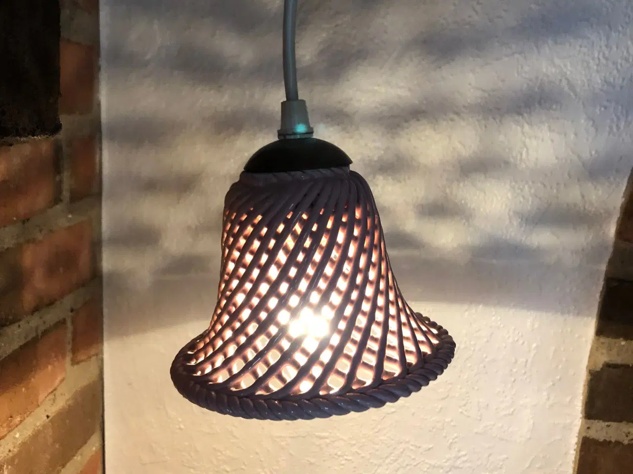 Billede 2 - Lyserøde pendel lamper 3 stk.