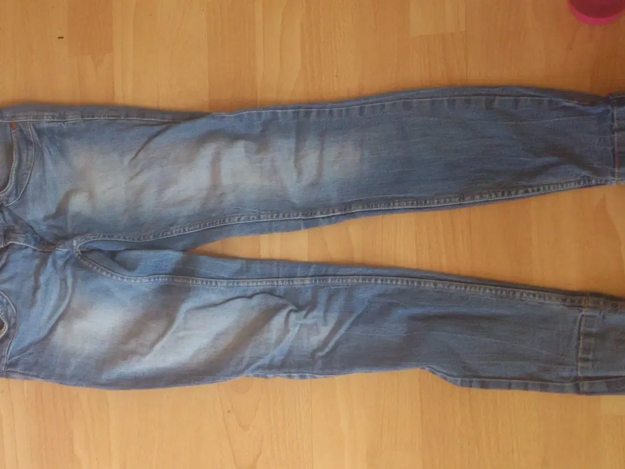 Billede 1 - Gina Tricot jeans str.26/32