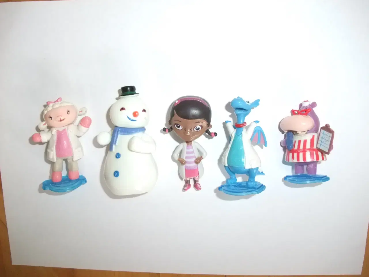 Billede 2 - Doc McStuffins figurer