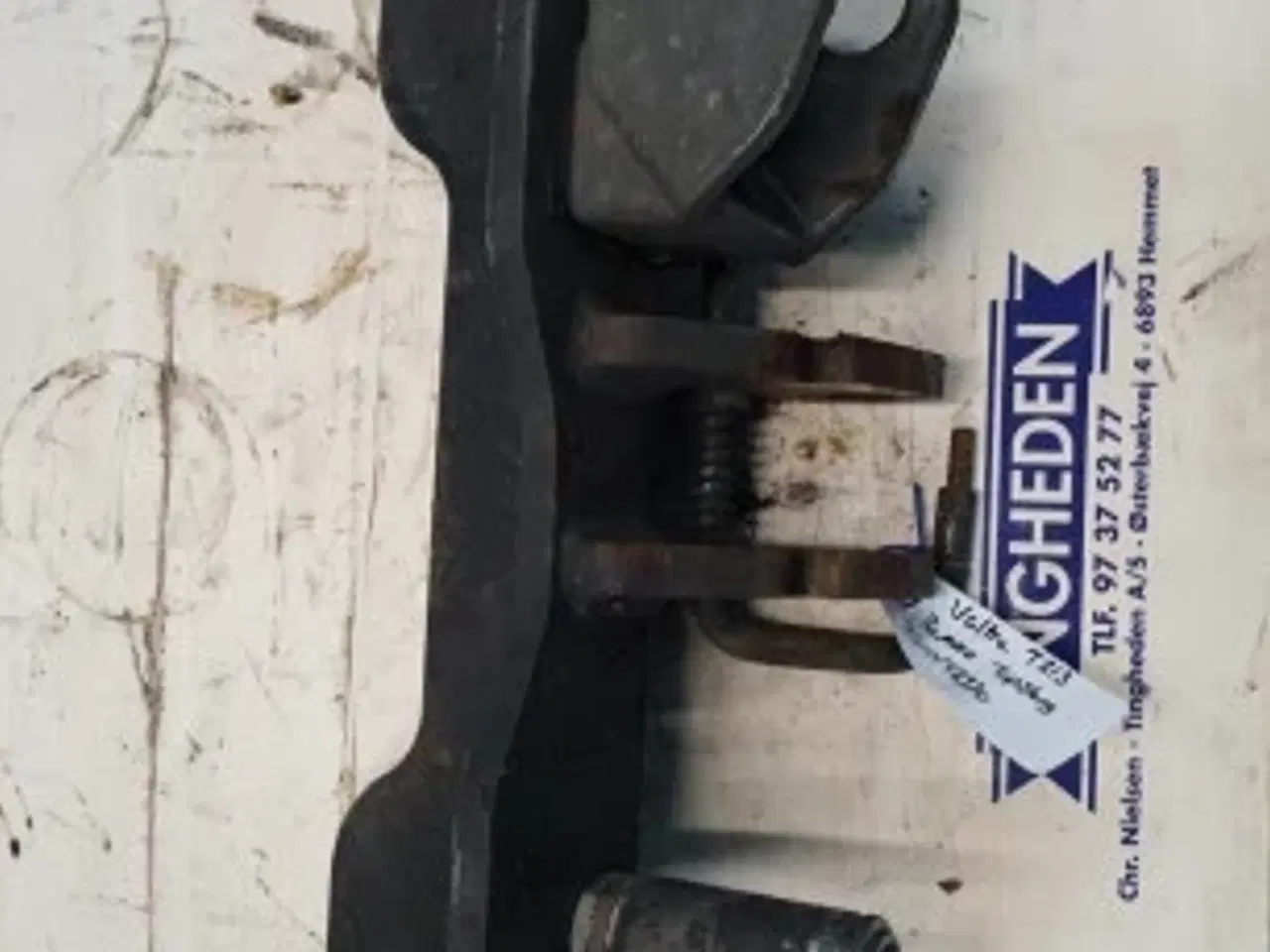 Billede 13 - Valtra T213 Topstangsfæste ACV0148370