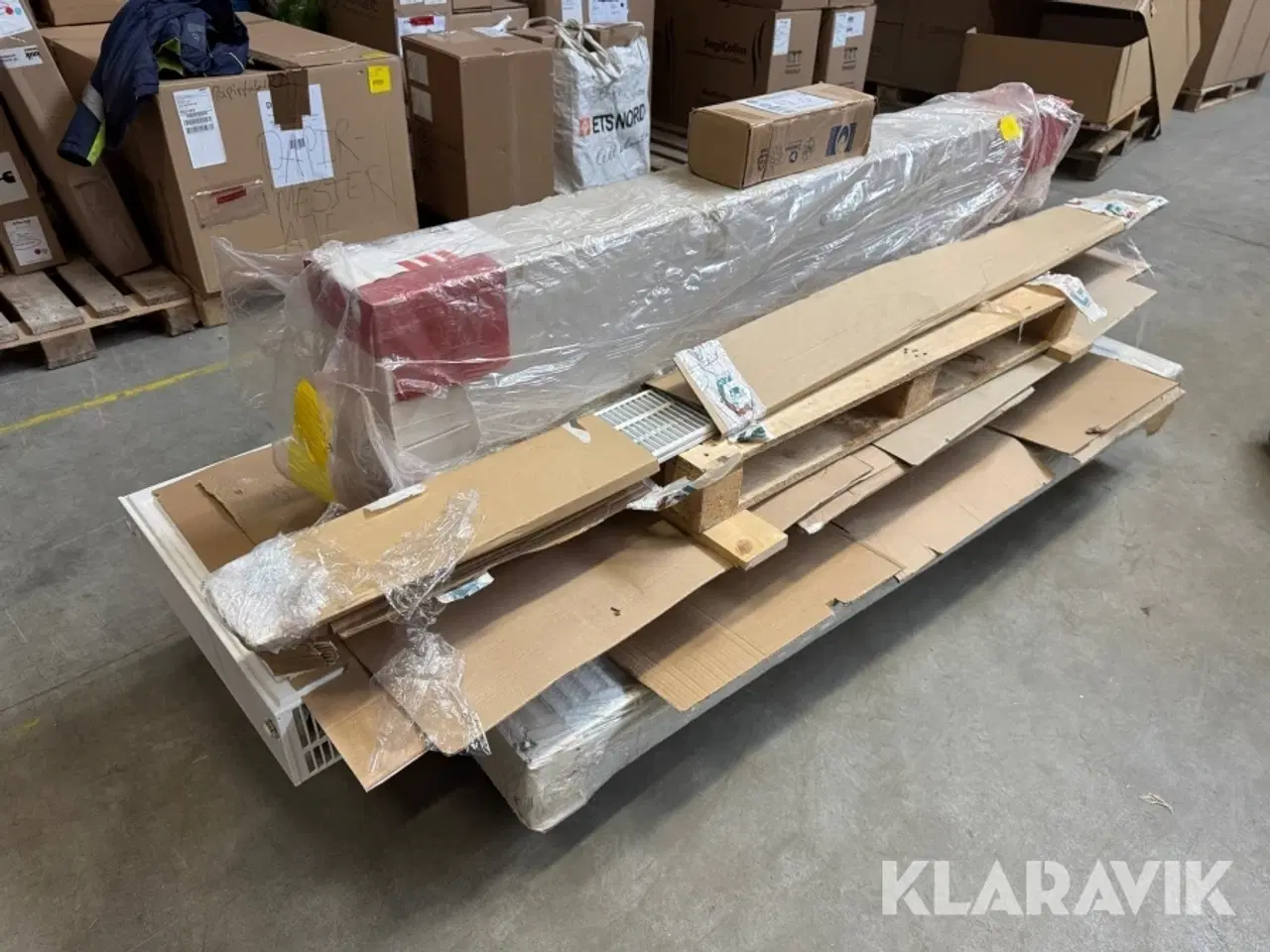 Billede 2 - Radiatorer og konvektor 3 styks og riste