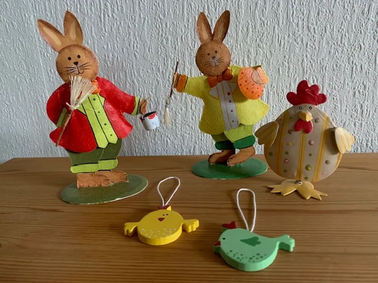 Billede 1 - Påskepynt i med fjeder i kroppen - bevægelige m.m.