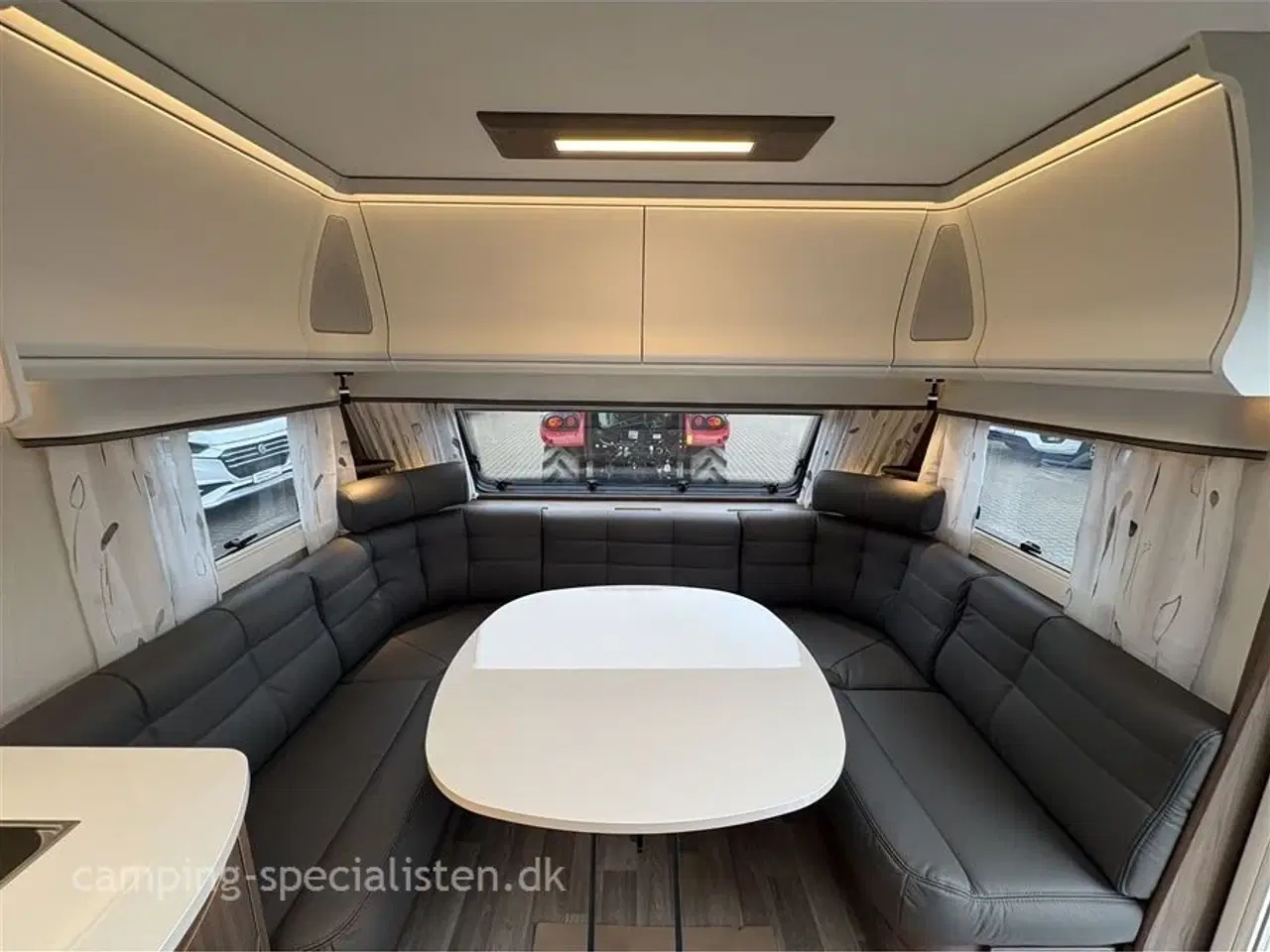 Billede 7 - 2026 - Kabe Ametist GLE B2 KS PREMIUM LINE Kabe Ametist GLE B2 KS Premium Line 2026 - Se den nu hos Camping-Specialisten.dk