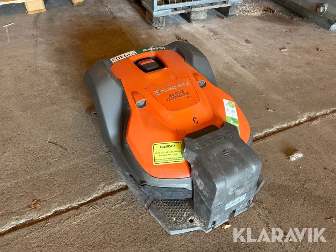 Billede 9 - Robot plæneklipper Husqvarna 550 med ladestation