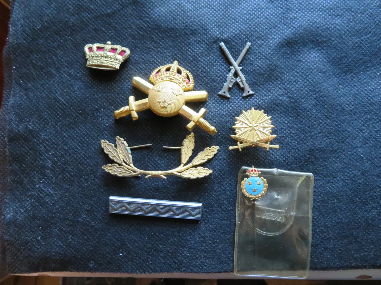 Billede 2 - Militære emblemer udenlandske.
