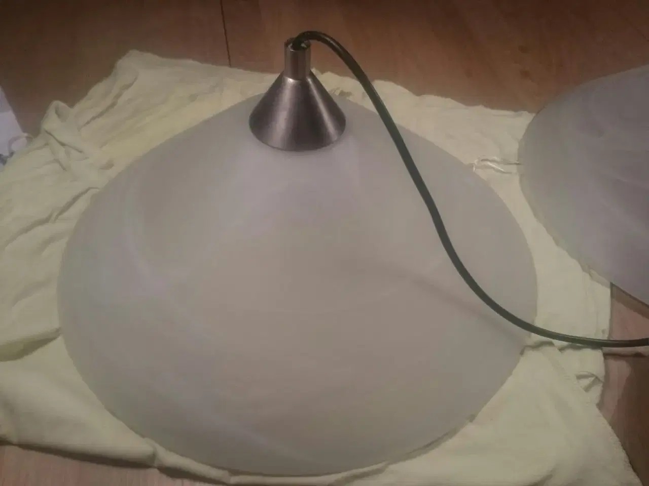 Billede 2 - To stk loft lamper pr stk