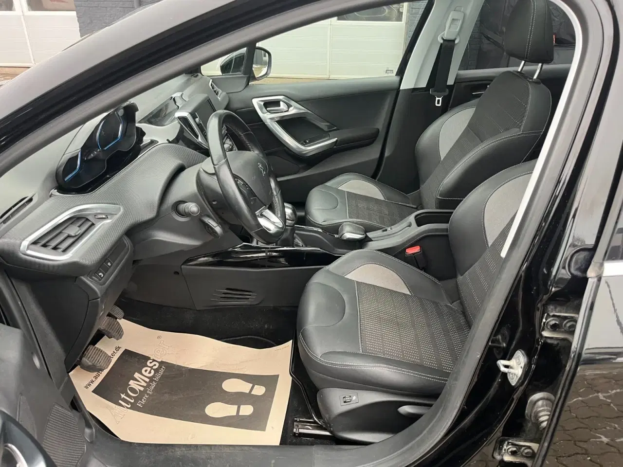 Billede 9 - Peugeot 2008 1,6 BlueHDi 100 Allure Sky