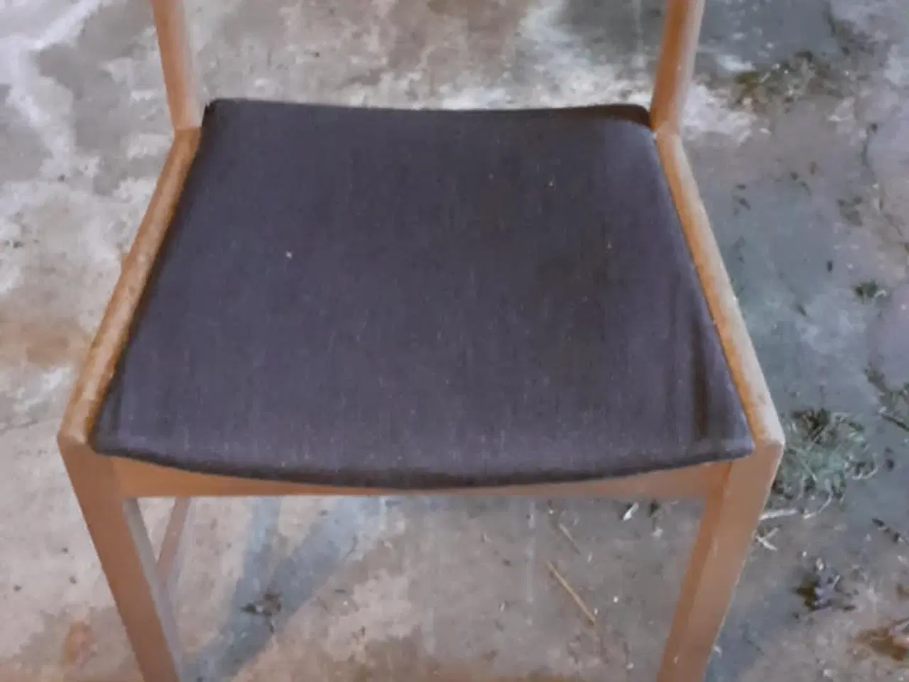 Billede 1 - 10 stk stole MO   egetræ i fin stand og 2 med arml