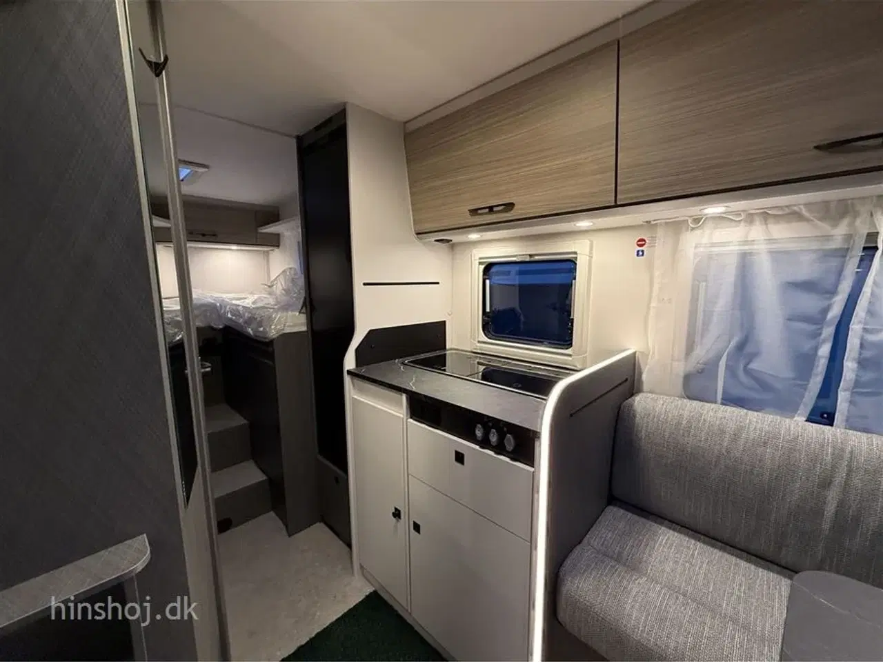 Billede 8 - 2026 - Etrusco V 6.8 SCF Scandic Edition Aut.   Lækker Autocamper med automatgear og face to face siddegruppe fra Hinshøj Caravan.