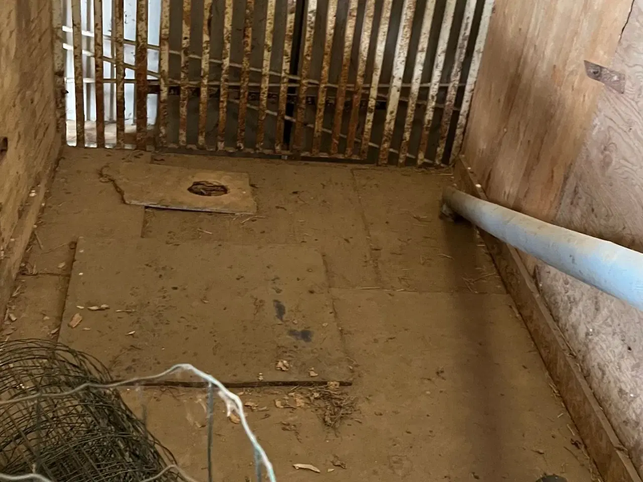 Billede 2 - - - - - - - Kreaturvogn