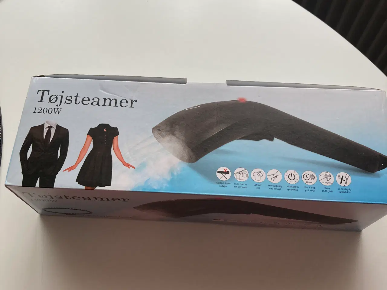 Billede 1 - Tøjsteamer,1200W, inkl.tekstilbørstehoved