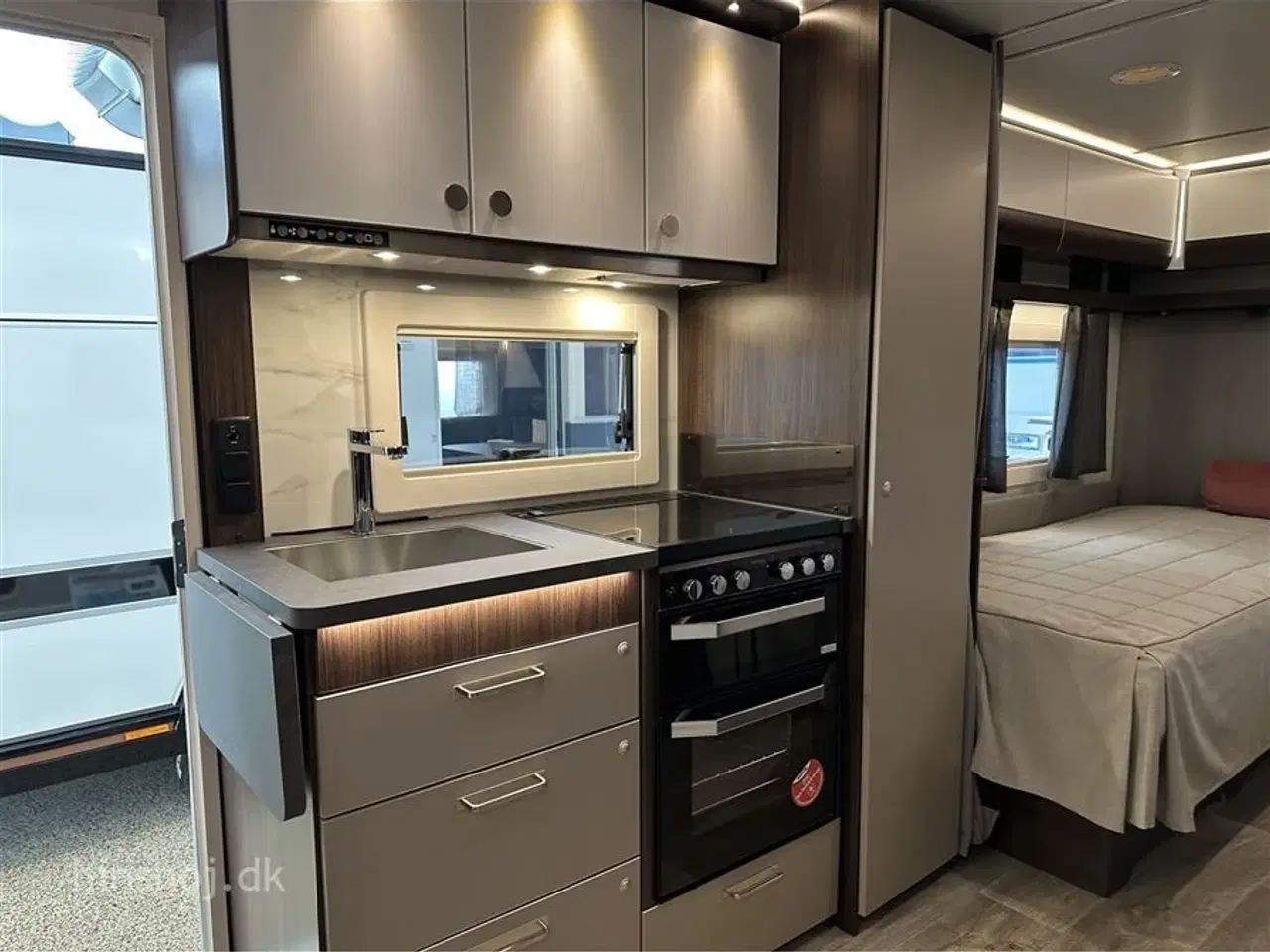 Billede 5 - 2026 - Polar Blueline 560 S   Lækker Vintervogn fra Polar med  enkelsenge fra Hinshøj Caravan