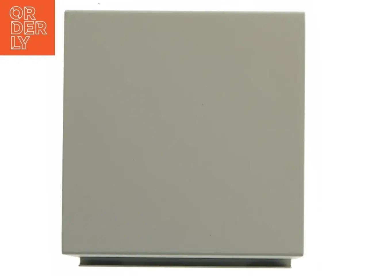 Billede 9 - Grå vægplanteboks i metal fra Ferm Living (str. 15x15x11 cm)