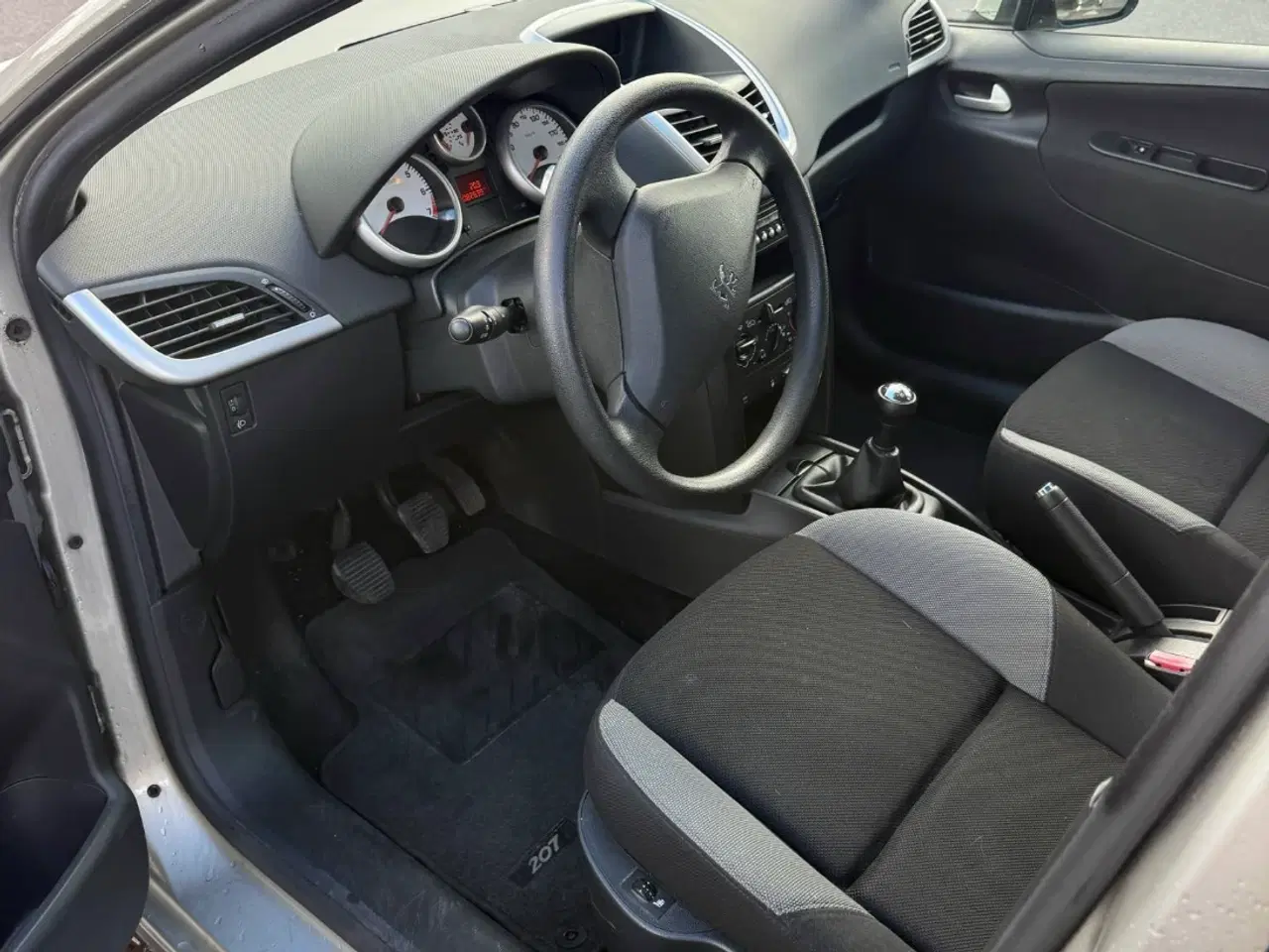 Billede 7 - Peugeot 207 - nysynet & lav km-tal