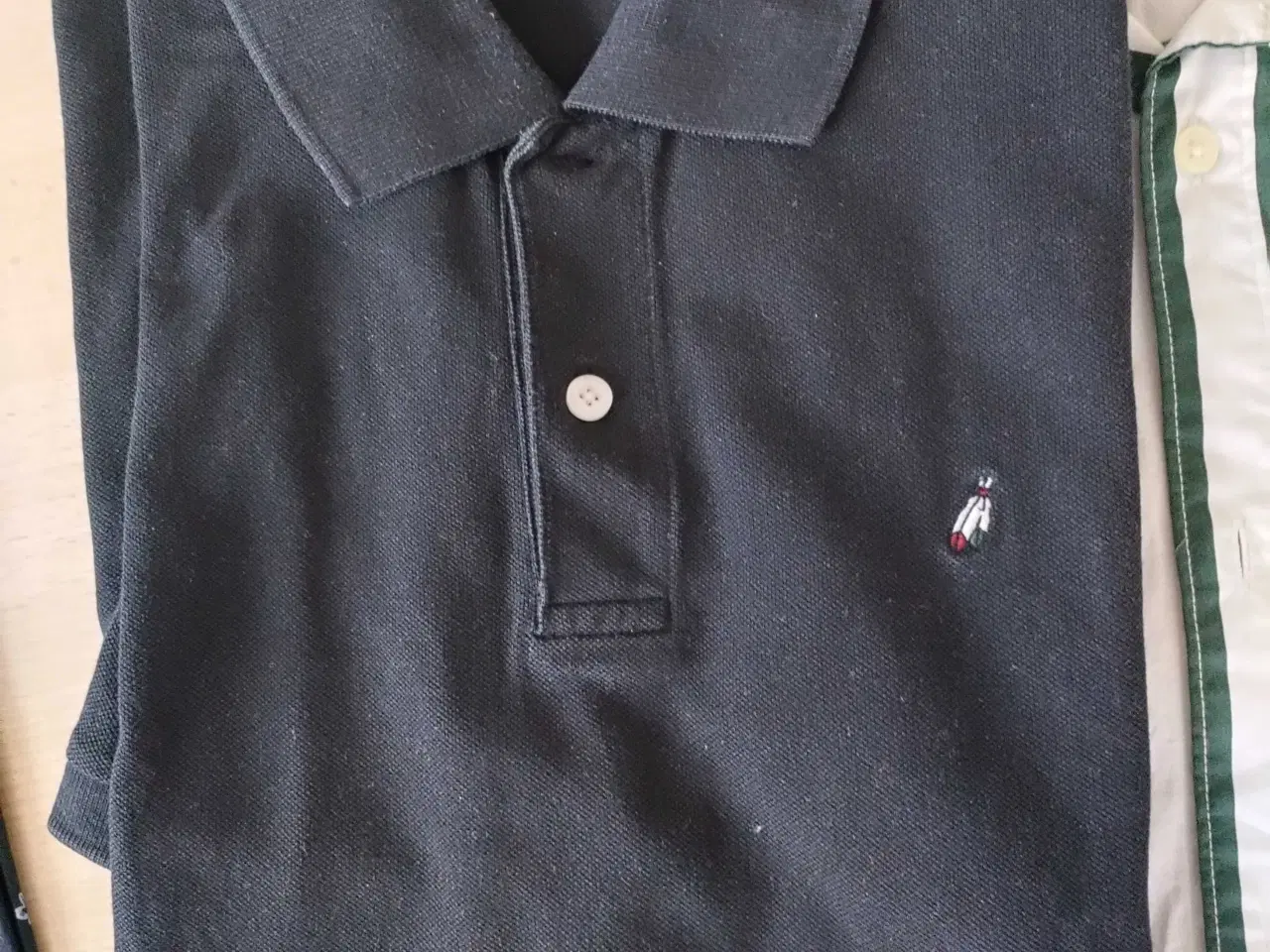 Billede 2 - Peak Performance polo + 2 skjorter str L