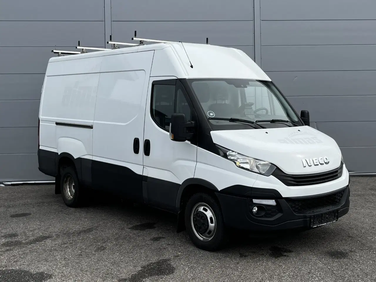 Billede 1 - Iveco Daily 3,0 35C18 12m³ Van