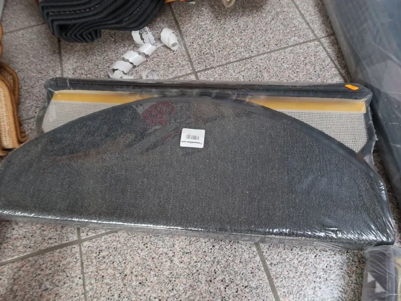 Billede 1 - 1 pakke trappetæpper