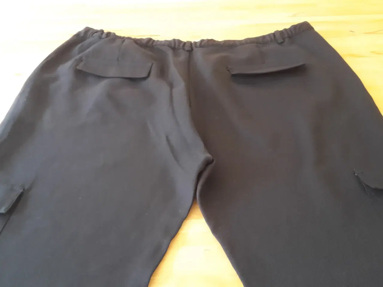 Billede 4 - Knæ bukser sorte gabardine