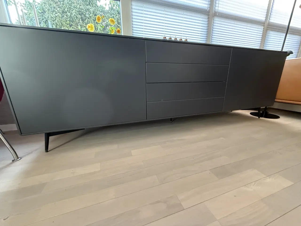Billede 1 - Fermo skænk fra BoConcept